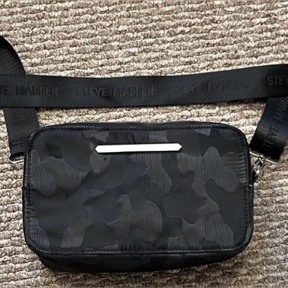 Steve Madden Handbags - Steve Madden Black Camouflage Belt Bag with Accent Bar